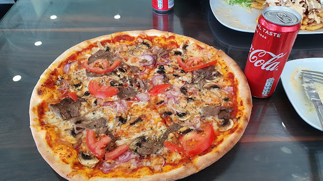 Hayat Döner - Gastronomi och hotellverksamhet