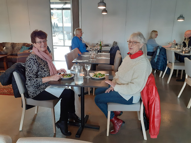 Café Hos Oss - Gastronomi och hotellverksamhet