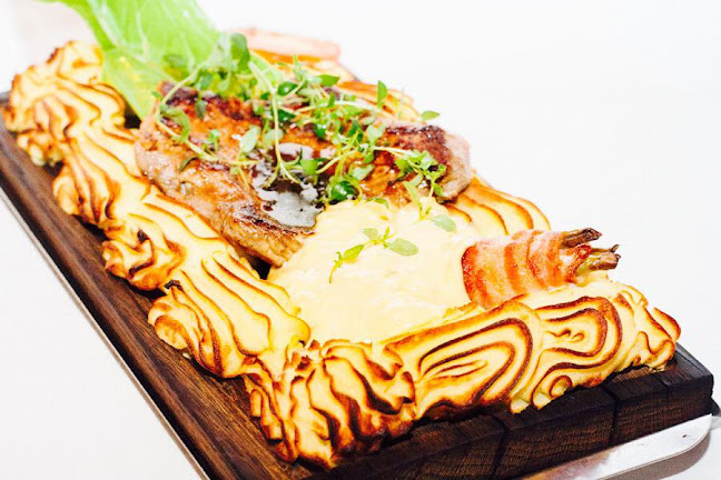 Comentarii opinii despre Husman's Bar & Bistro