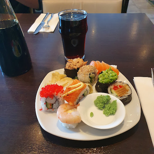 Comentarii opinii despre Mary Wong