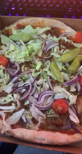 Pizzahuset Lyckeby - Gastronomi och hotellverksamhet