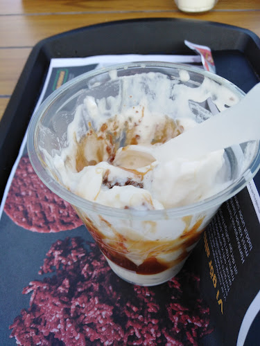 Opinii despre McDonald's Härnösand în Härnösand - Gastronomi och hotellverksamhet