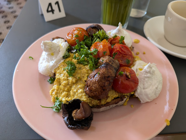 Comentarii opinii despre À la Lo