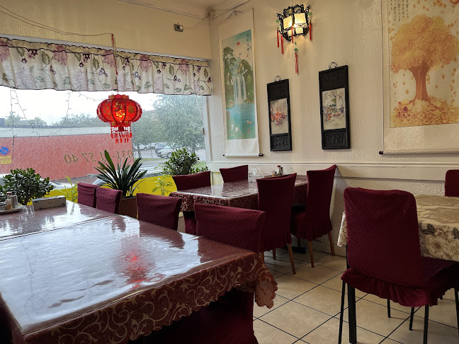 Mot Hai Ba Restaurang