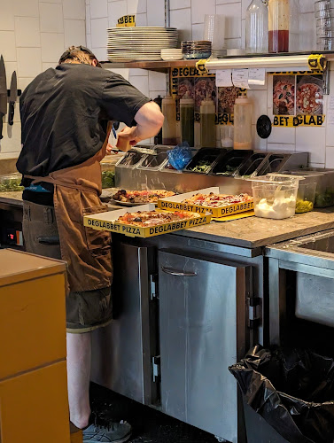 Deglabbet Vasastan - Gastronomi och hotellverksamhet