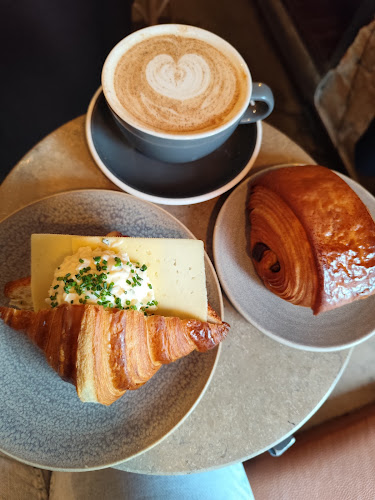 Café Pascal - Gastronomi och hotellverksamhet