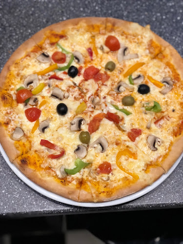 Reviews of Restaurang Lyckan in Båstad - Gastronomi och hotellverksamhet