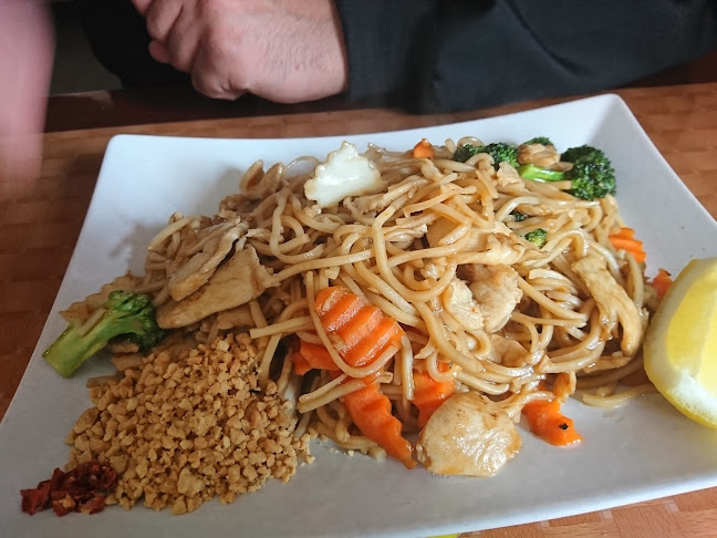 Thai Samila - Gastronomi och hotellverksamhet