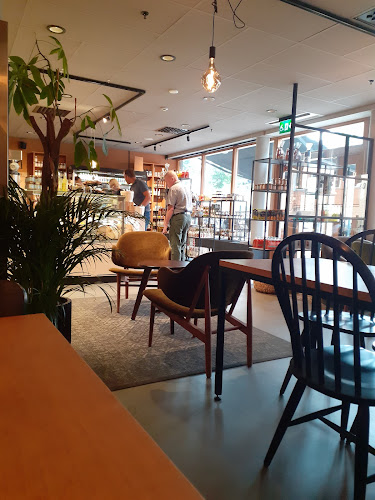 Opinii despre Engströms Food & Deli în Härnösand - Gastronomi och hotellverksamhet