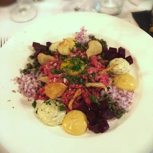 Brasserie Park - Gastronomi och hotellverksamhet