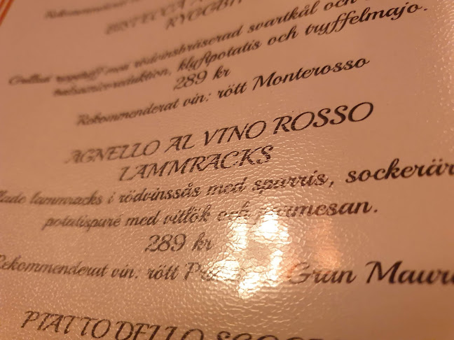 Bella Luna Italiana Restaurang Open Times