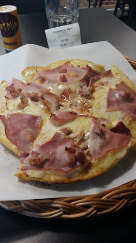 Pizzabakeren - Gastronomi och hotellverksamhet