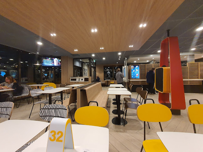 McDonald's, Örebro Västhaga - Gastronomi och hotellverksamhet