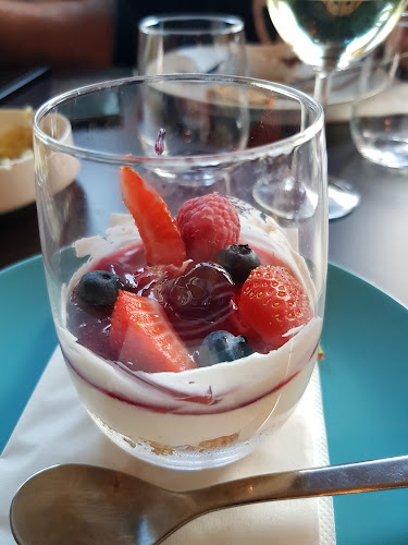 Reviews of Aqua Restaurang & Bar - Hedåskiosken in Sandviken - Gastronomi och hotellverksamhet