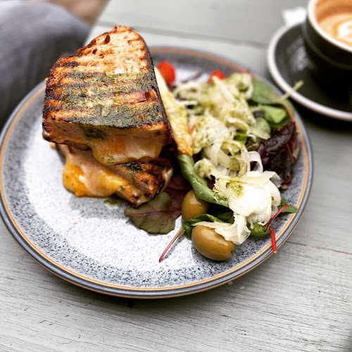 Simons Rosteri & Bageri