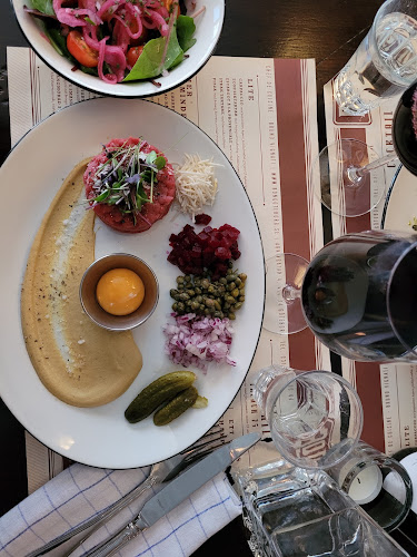 Bon - Gastronomi och hotellverksamhet