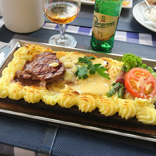 Akropolis Kvalitéts krogen - Restaurang Eskilstuna - Gastronomi och hotellverksamhet