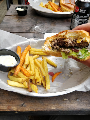 Grit Kitchen (Fd.Street Friends) - Gastronomi och hotellverksamhet