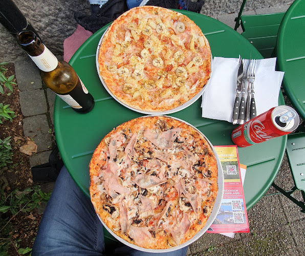 Il Forno Uno - Gastronomi och hotellverksamhet