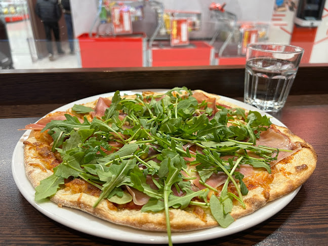 Café PAUS ICA Maxi Flygstaden - Gastronomi och hotellverksamhet