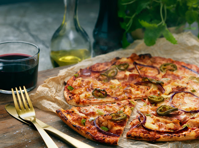 Pizza Hut Karlstad Phone number