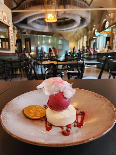 Stortorget 2, 103 16 Stockholm