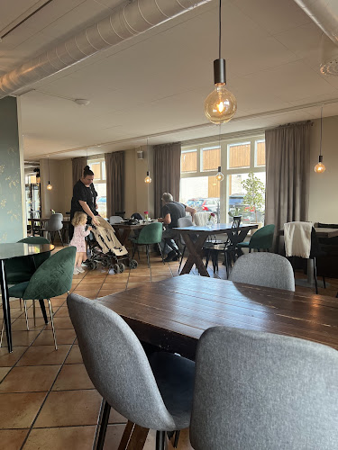 Opinii despre Guldkanten cafe och catering în Hjo - Gastronomi och hotellverksamhet