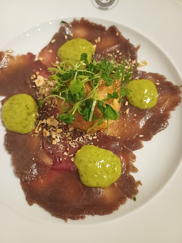 Ardbeg Embassy - Gastronomi och hotellverksamhet