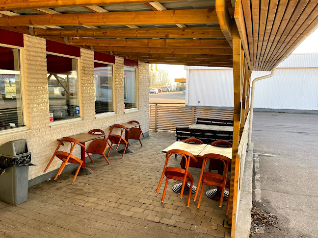 Mac Inn Phone number