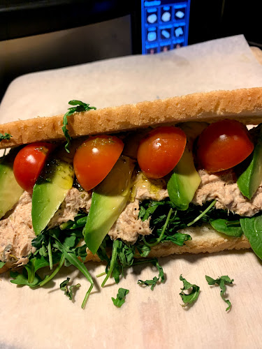 Comments and reviews of Redfellas