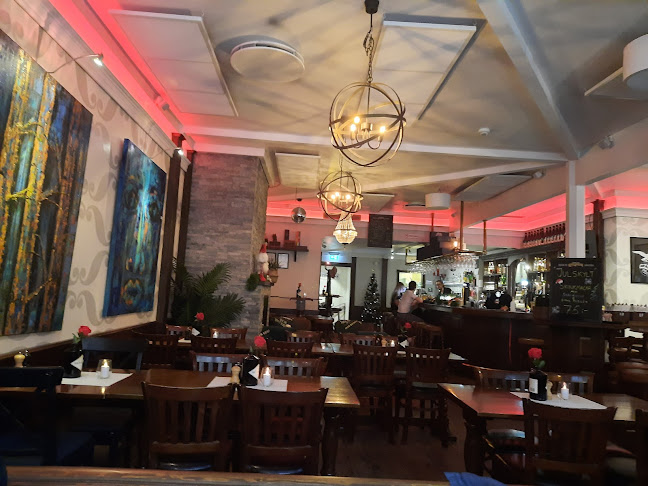 Hjalmars Bar & Restaurang - Gastronomi och hotellverksamhet