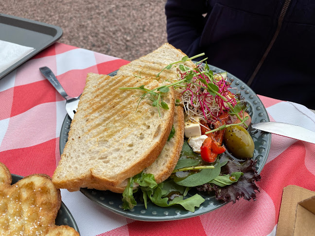 Rotnäs gård - Gastronomi och hotellverksamhet