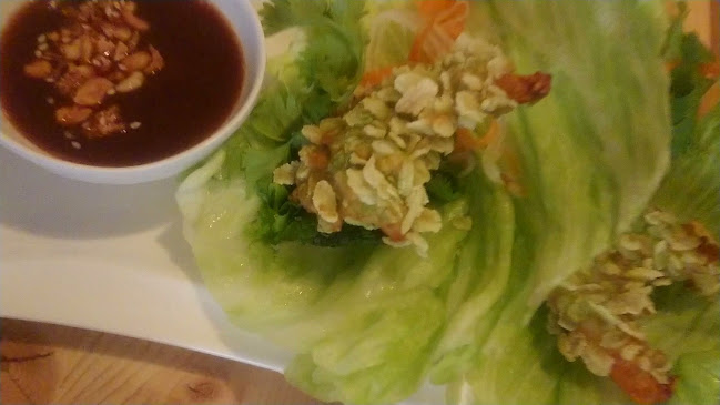 Restaurang Springrolls - Gastronomi och hotellverksamhet