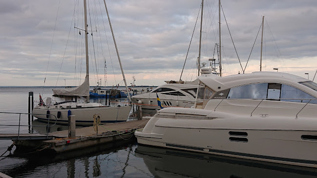 Comentarii opinii despre WYY Båstad