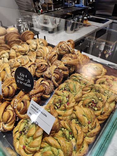 Comentarii opinii despre Gateau