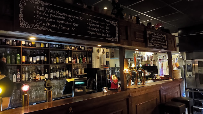 Holmes' English Pub - Gastronomi och hotellverksamhet