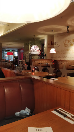 Comentarii opinii despre American Bar & Grill