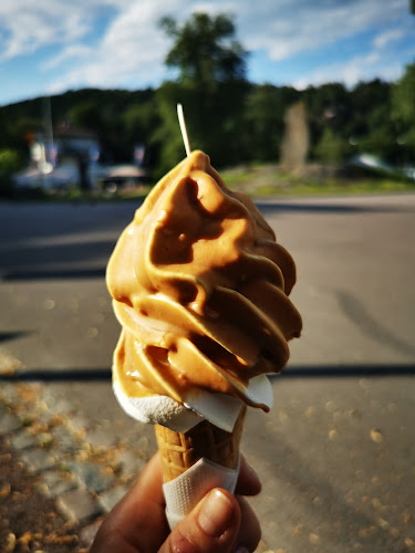Opinii despre Fästningsparkens Kiosk och Gatukök în Kungälv - Gastronomi och hotellverksamhet