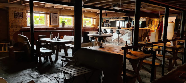 Puben i Gröstorp - Gastronomi och hotellverksamhet