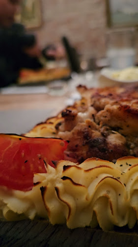 Opinii despre Pizzeria Regement în Ystad - Gastronomi och hotellverksamhet