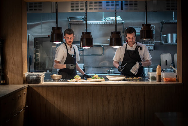 Seaside Restaurant - Gastronomi och hotellverksamhet