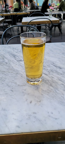 Vau de ville - Gastronomi och hotellverksamhet