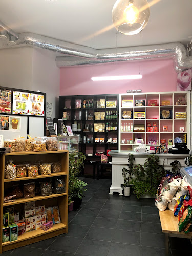 Opinii despre Café Kochini în Solna - Gastronomi och hotellverksamhet