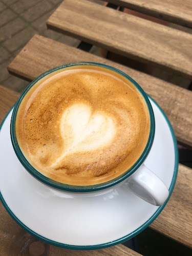 Bruket kaffebar Phone number