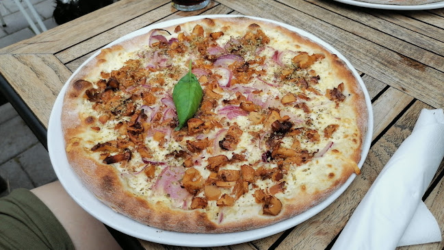Opinii despre Pizzabutiken în Borgholm - Gastronomi och hotellverksamhet