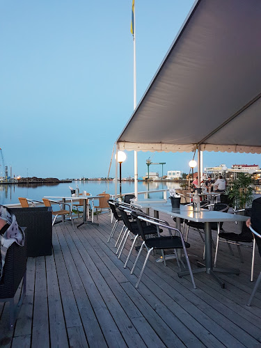 Comentarii opinii despre Badholmen Restaurang & Hotell