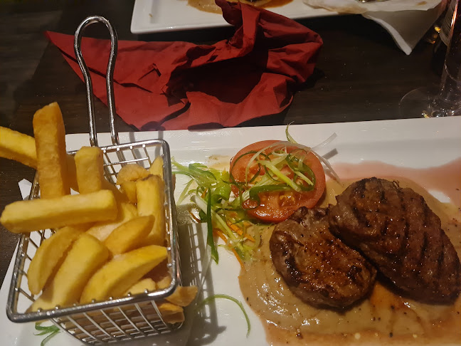 Opinii despre Restaurang Balkan în Motala - Gastronomi och hotellverksamhet