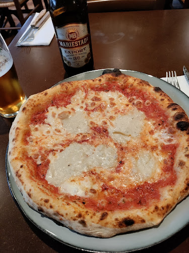 La Cantina Open Times