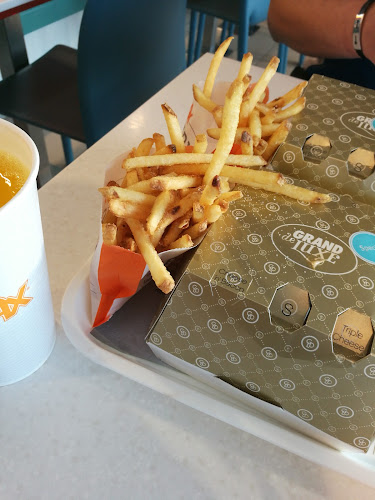 Max Burgers Phone number