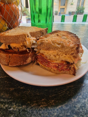 Schmaltz Bar & Delicatessen Open Times